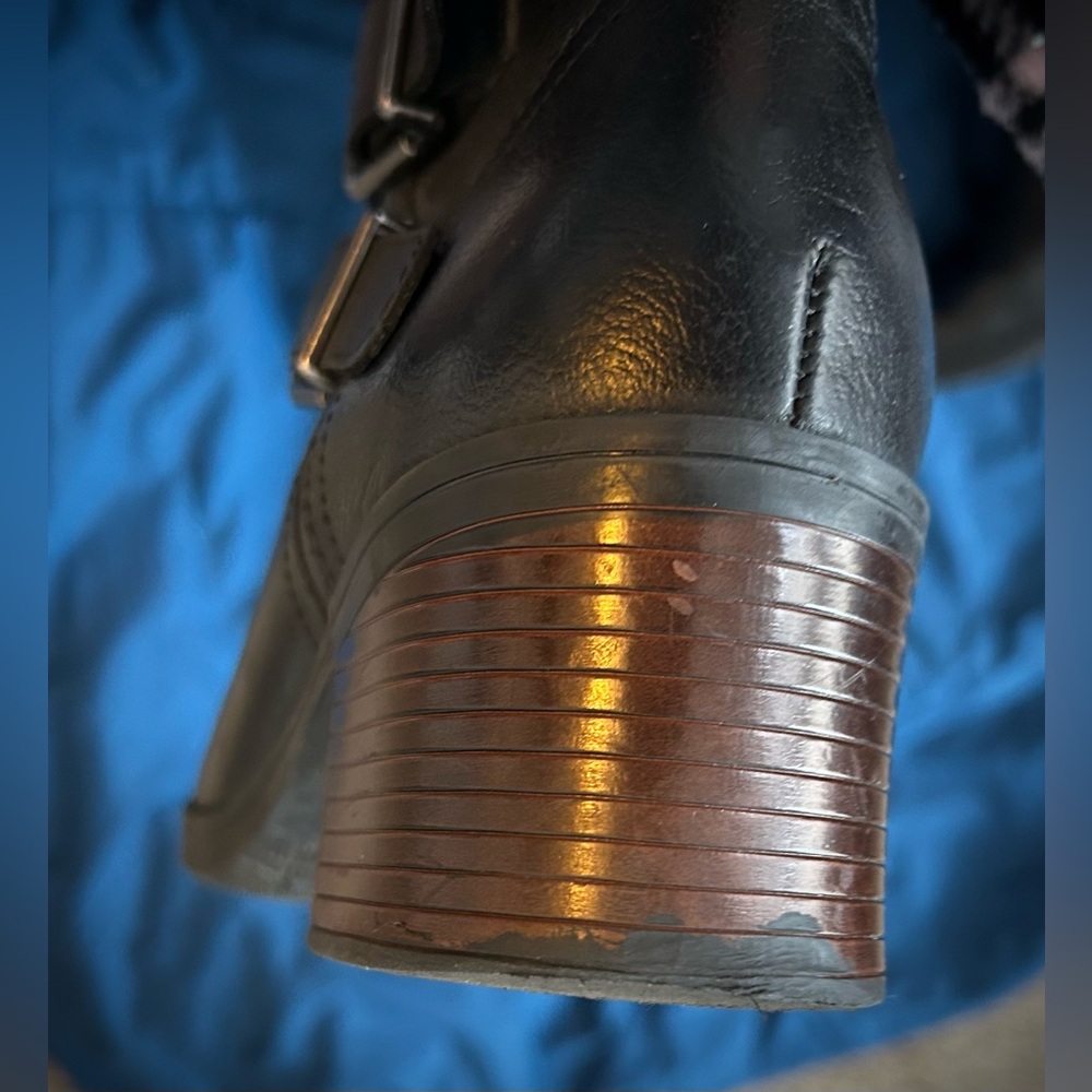 Clarks buckle booties sz 8 - Picture 6 of 13